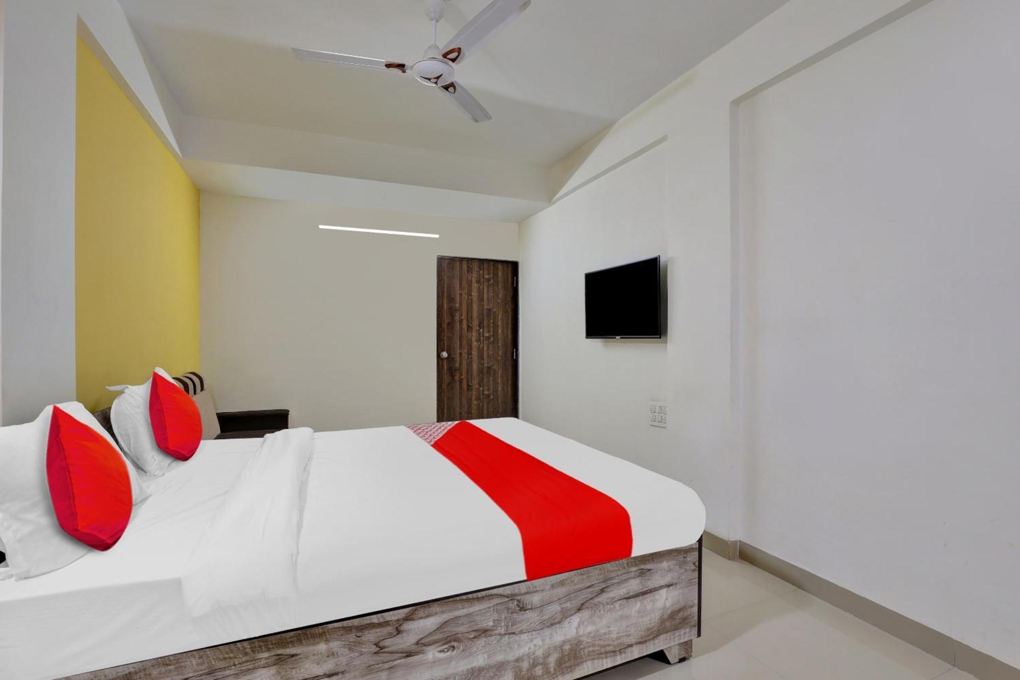 Fabhotel Relax Гандинагар Экстерьер фото