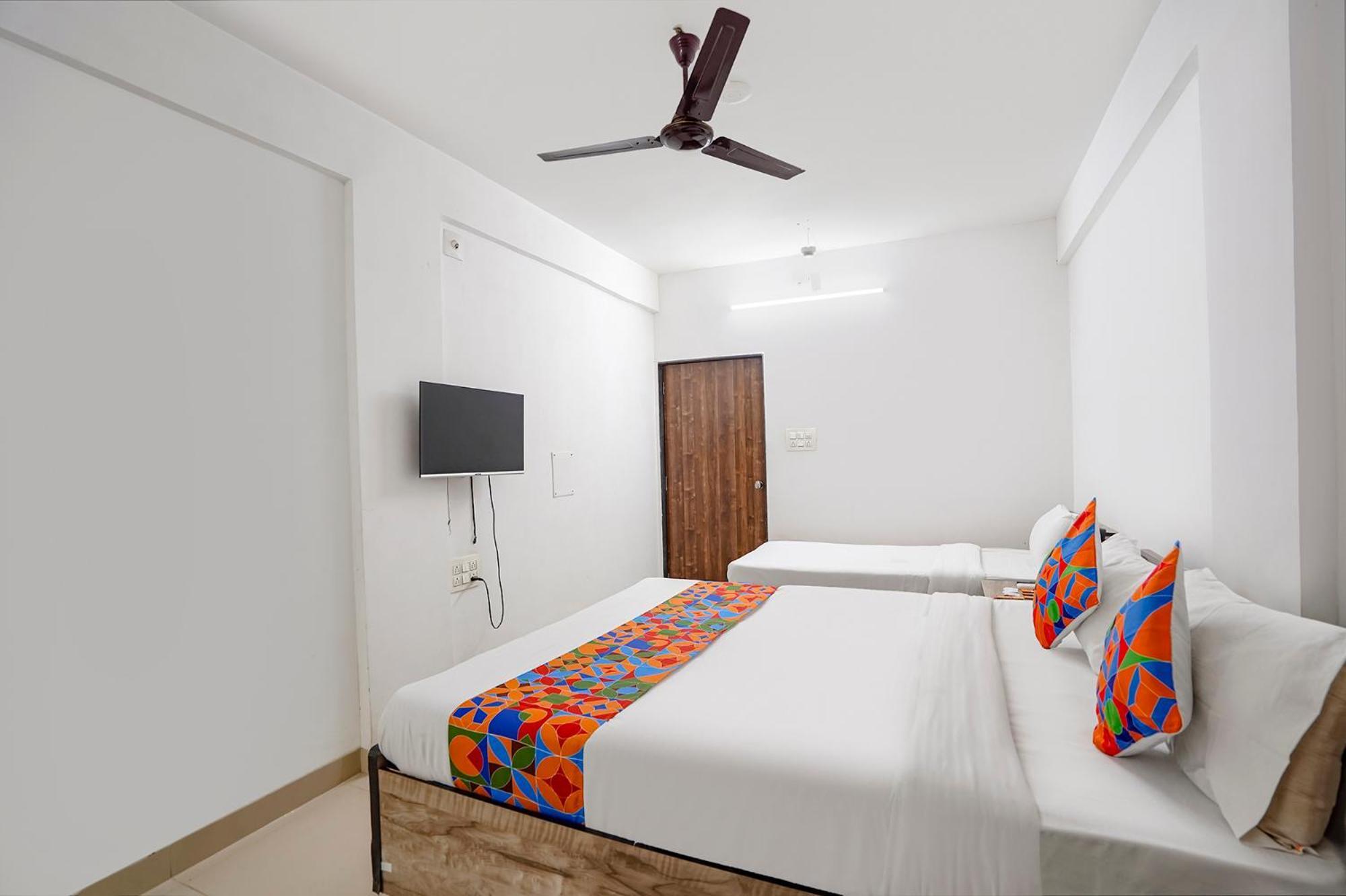 Fabhotel Relax Гандинагар Экстерьер фото